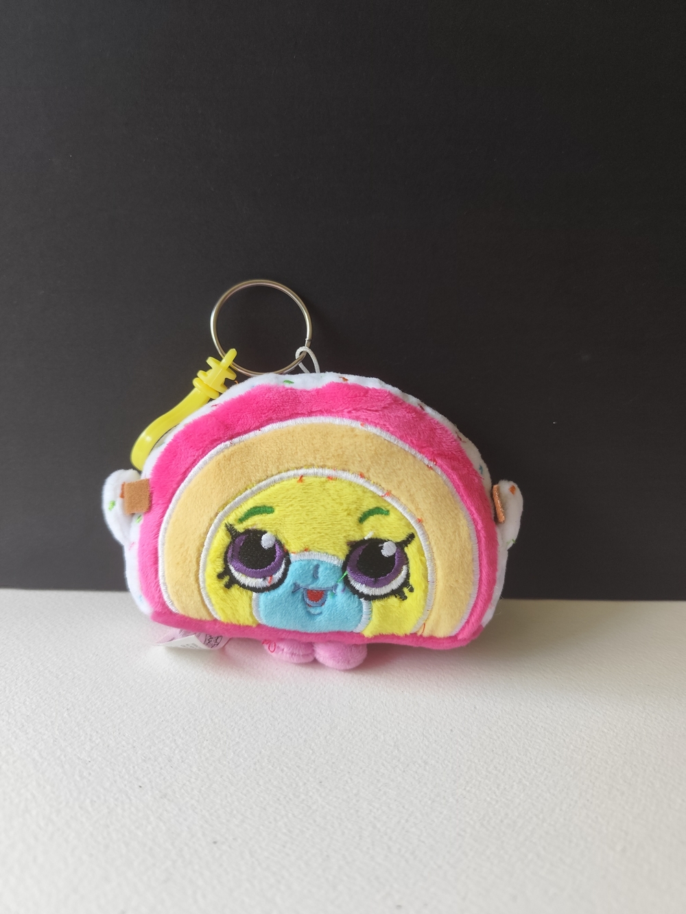 3/$25💙Shopkins Hangers Plush Rainbow Bite Keychain
